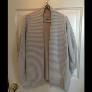 Gray open cardigan
